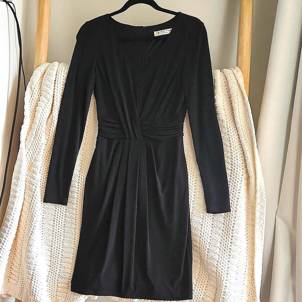 Trina Turk Long Sleeve V Neck Sheath  Dress Black Size 2